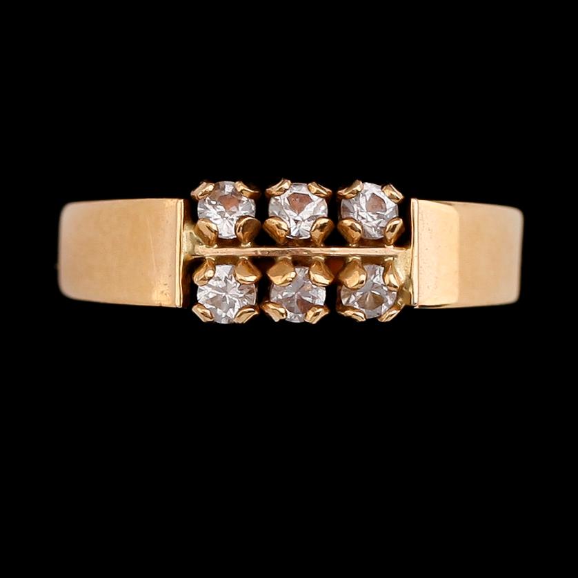 RINGAR, 6 st, 18 k guld med olika stenar. Total vikt ca 6 gram.