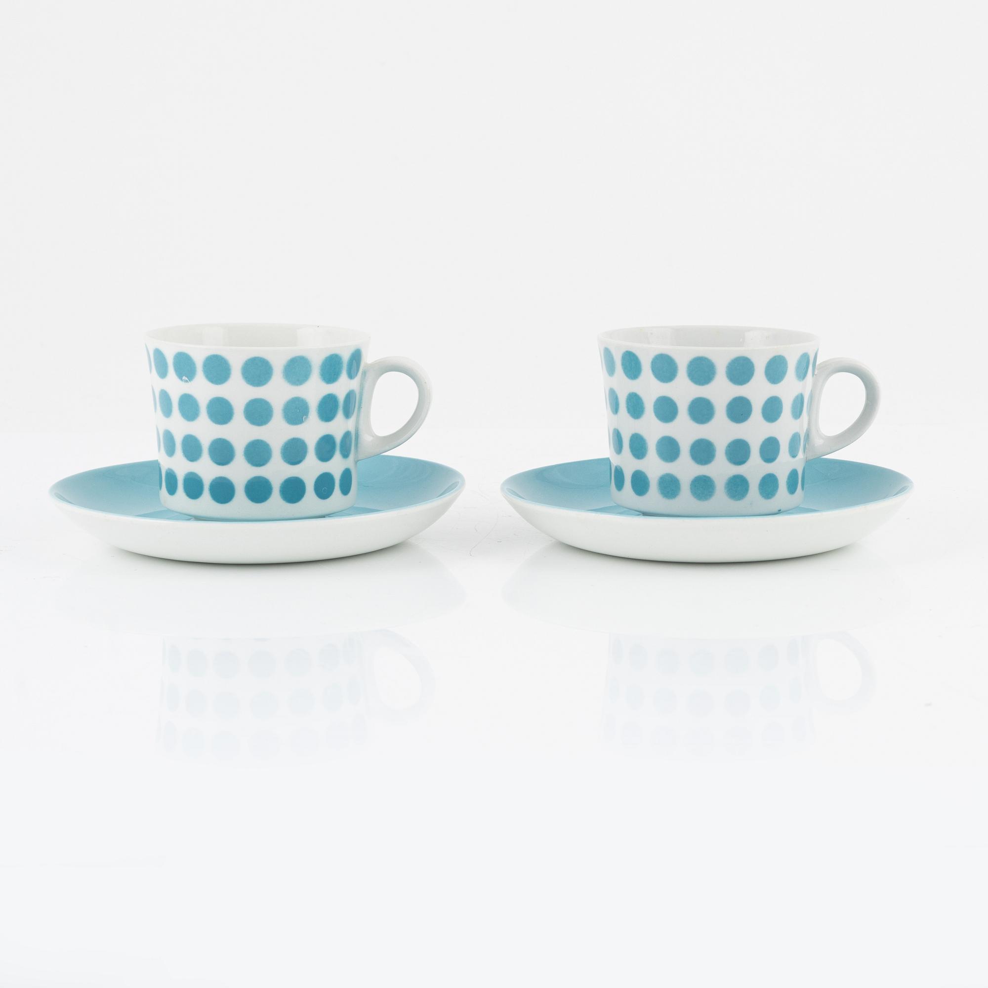 Coffee cups with saucers, porcelain, Arabia, Finland (17 pieces).