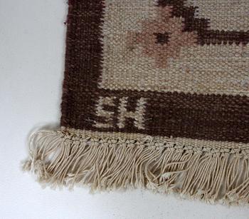 GALLERIMATTA, röllakan, sign S H. 295 x 79.