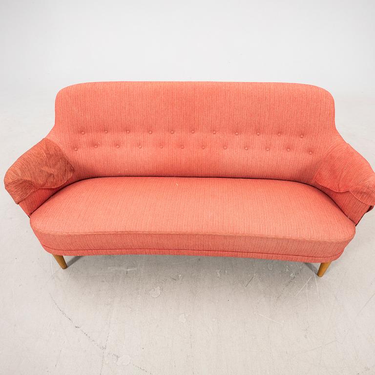 Carl Malmsten,  a Samsas sofa.