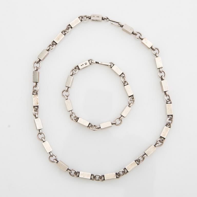 Wiwen Nilsson, Necklace and bracelet, sterling silver Lund 1948.