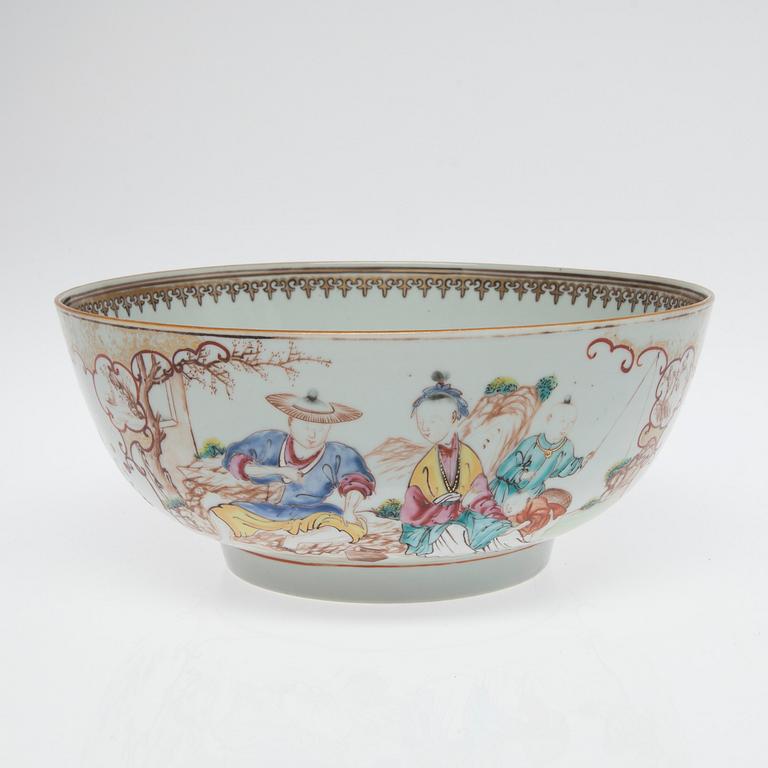 SKÅL, porslin, Kina Qianlong 1736-95.