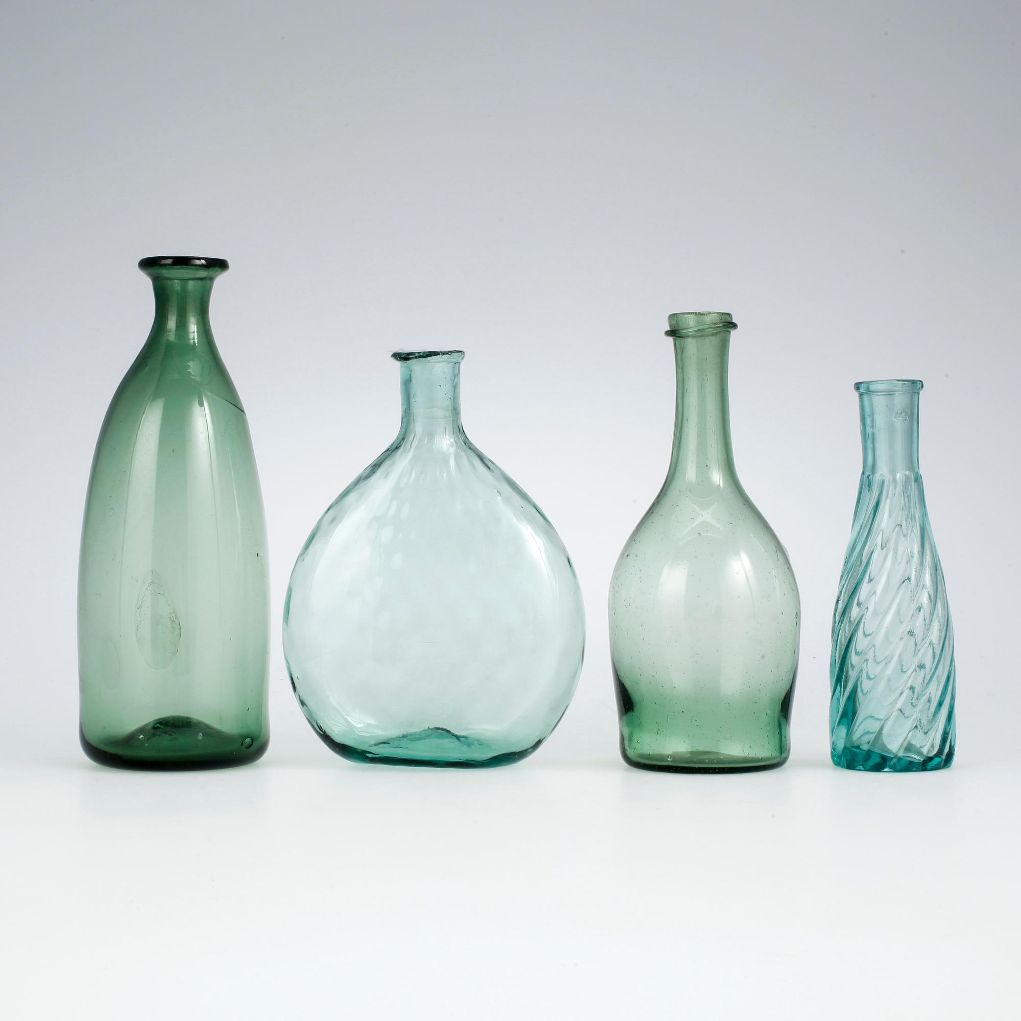 FLASKOR, 4 st, glas, 1800-tal.