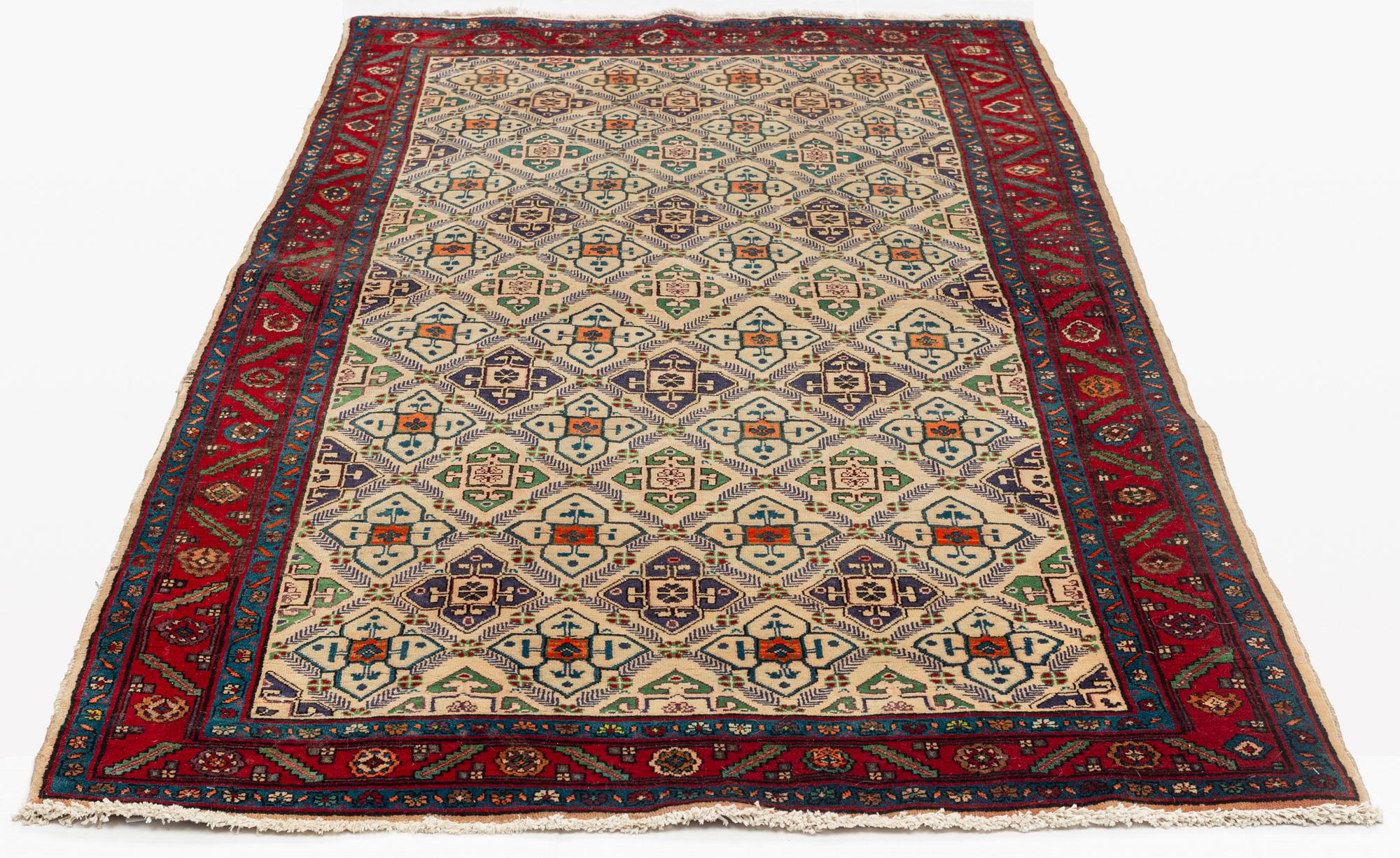 A persian carpet, 297 x 142 cm. - Bukowskis