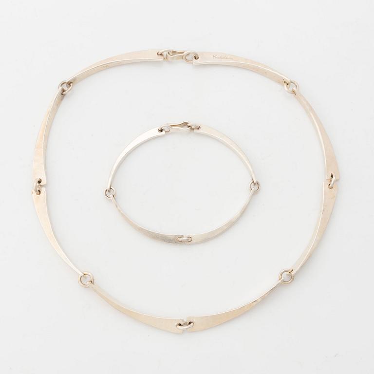 A silver necklace and a bracelet  by Kerstin Öhlin.