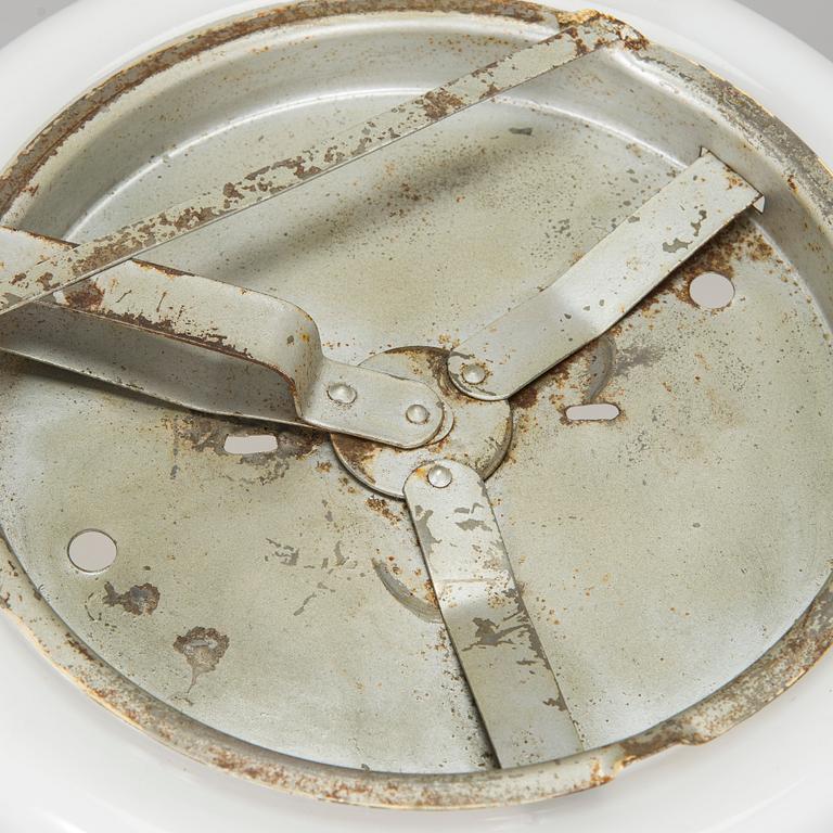 Paavo Tynell, taklampor, ett par, modell 80112-30 Idman 1900-talets mitt.