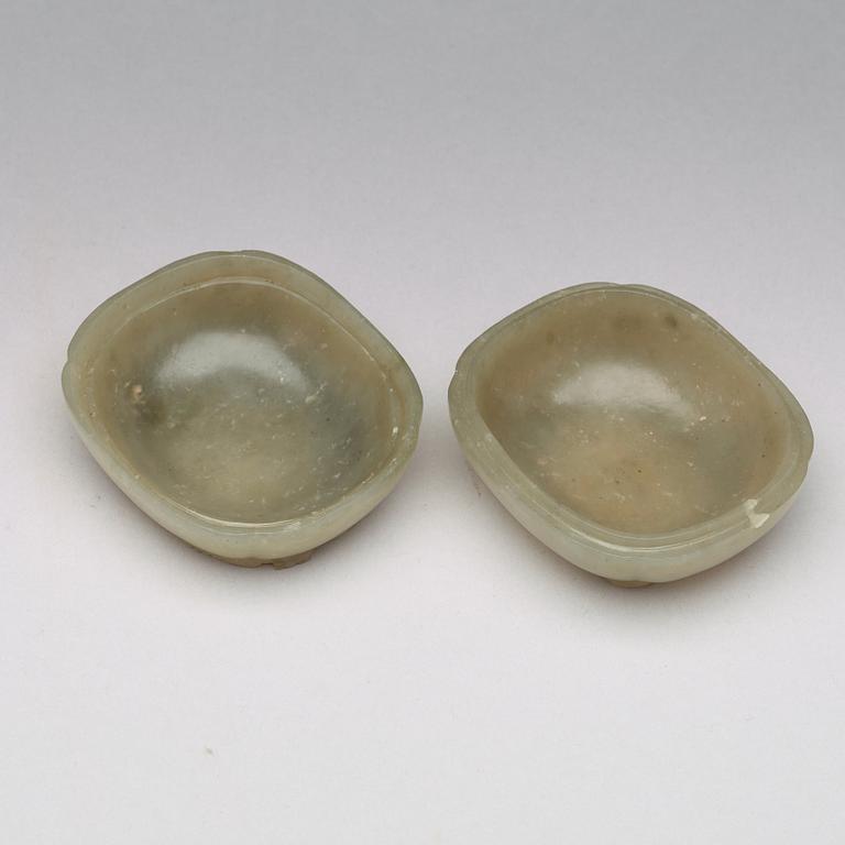 A nephrite box with cover, late Qing dynasty.