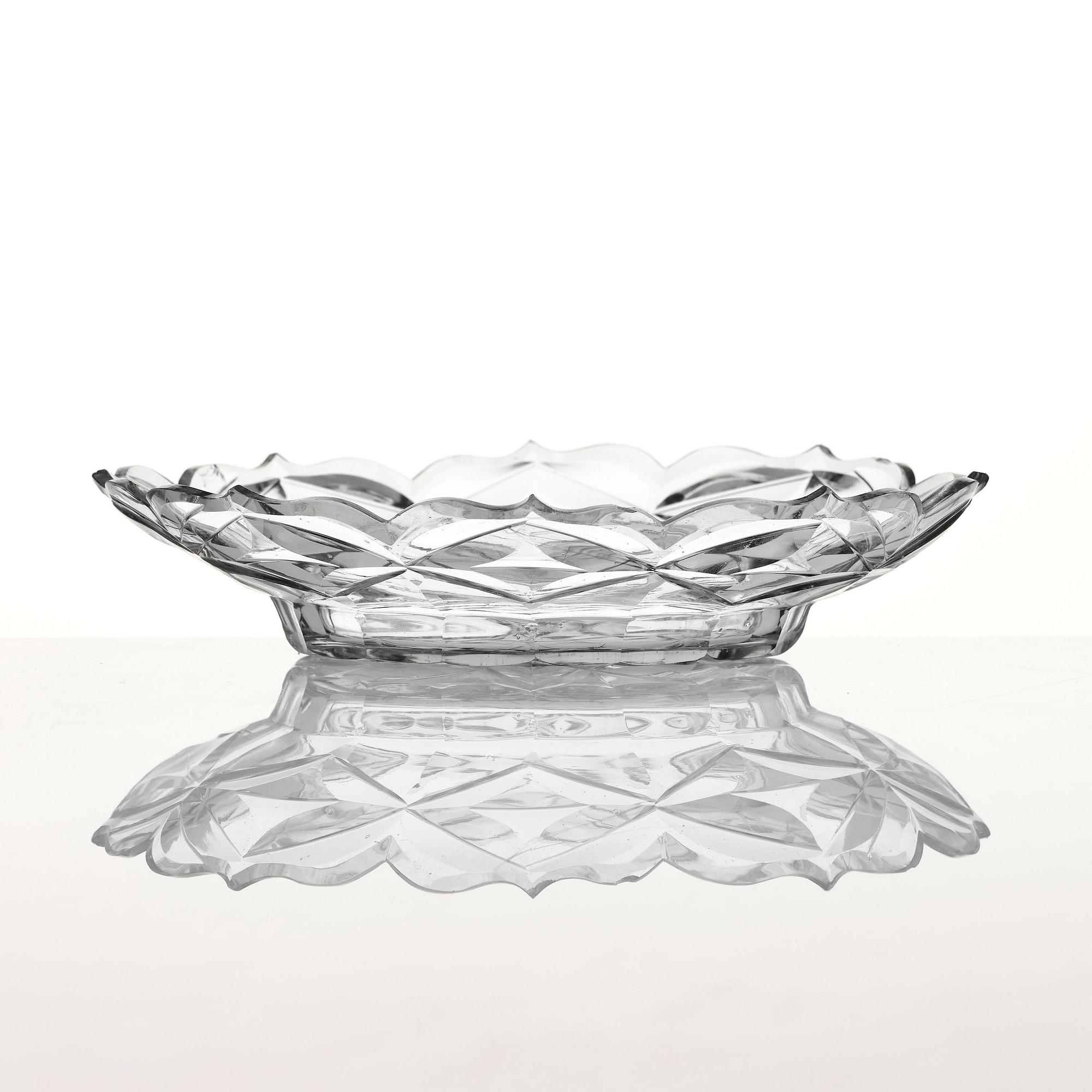 Skål med lock och fat, glas. Anglo-irisk, 1800.