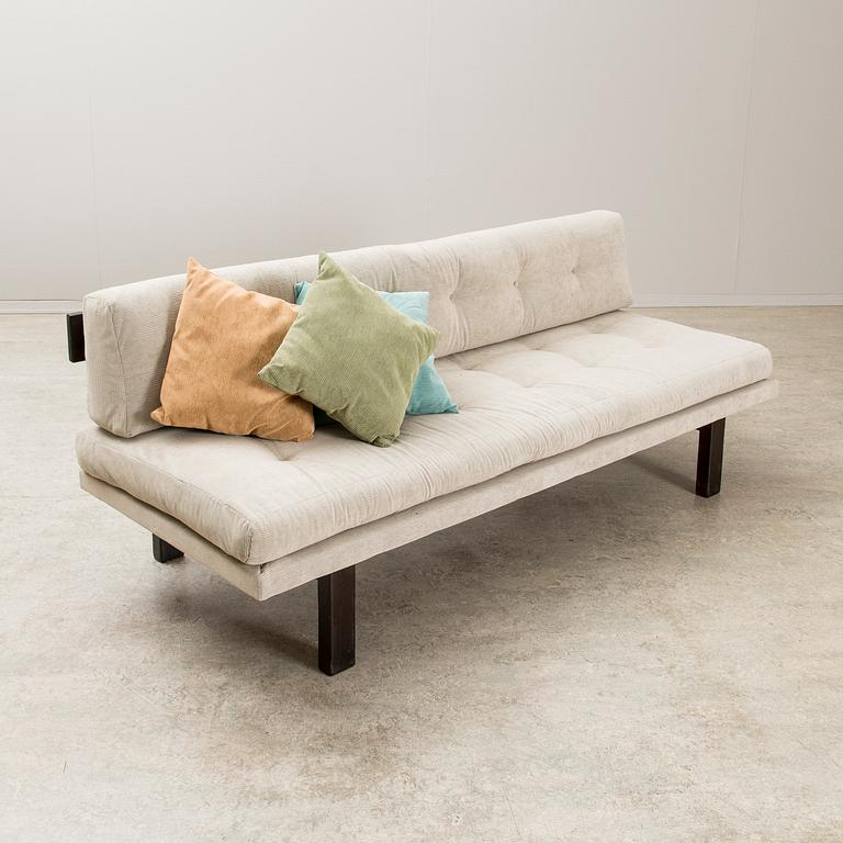 CARL GUSTAF HIORT AF ORNÄS, ETT PAR SOFFOR.