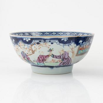 Four porcelain pieces, China, Qing dynasty, 18th-19th century.