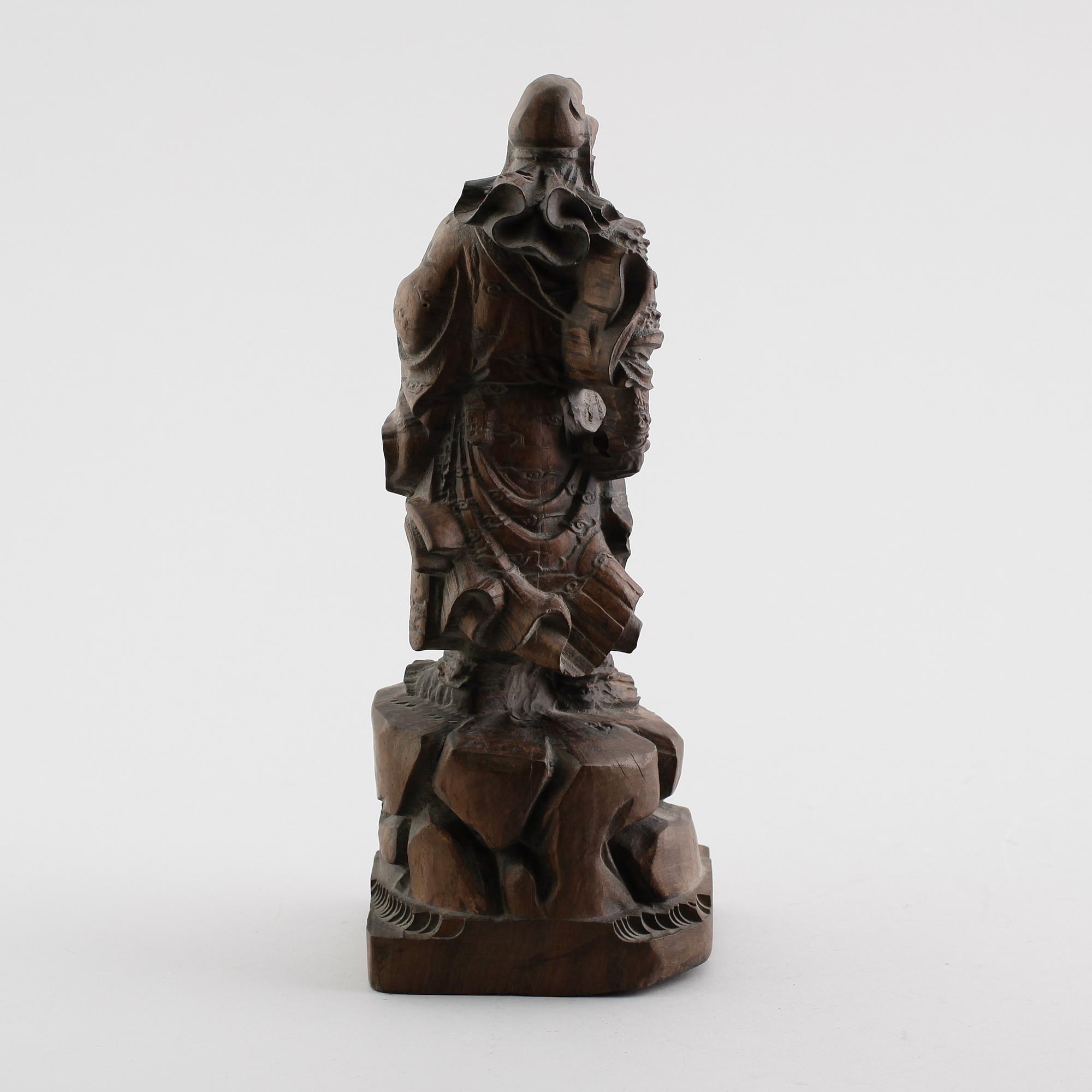 SKULPTUR, skuret trä, Kina, 1900-tal.