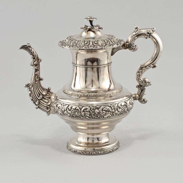 KAFFEKANNA, silver, nyrokoko, Adolf Zethelius, Stockholm, 1838. Vikt 1025 g.