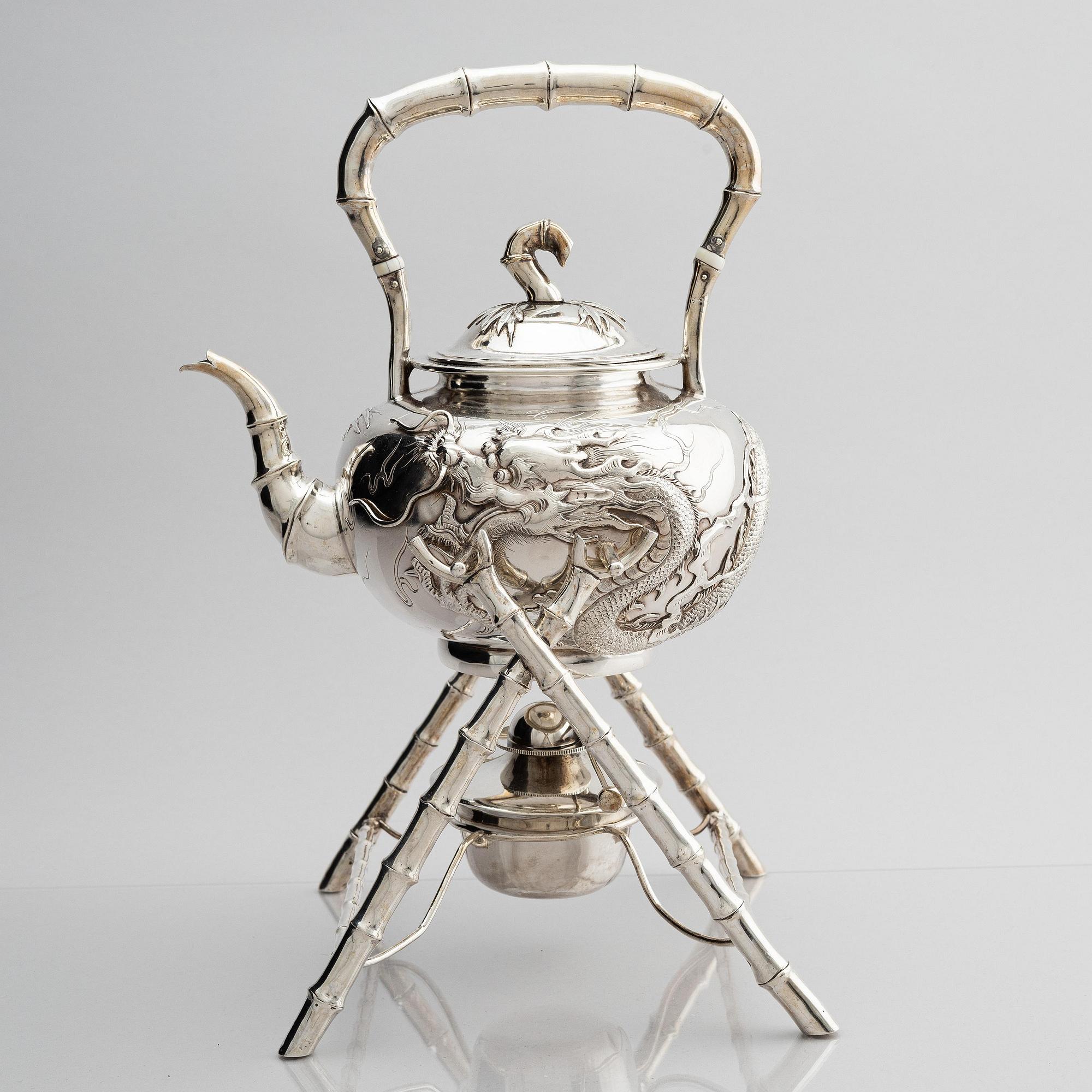 Teservis, fem delar, silver. Wang Hing & Co, Hong Kong & Canton.