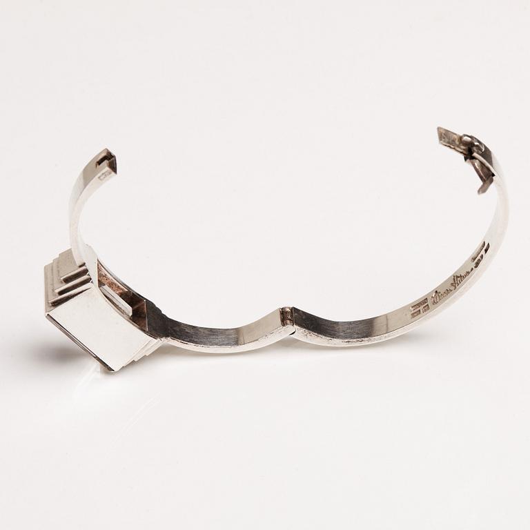 Wiwen Nilsson, armring, Lund 1966, sterling med bergkristall.