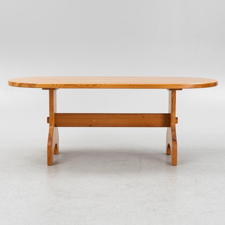 Göran Malmvall, a set of six chairs, Karl Andersson & Söner and a table, second half of the 20th Century.