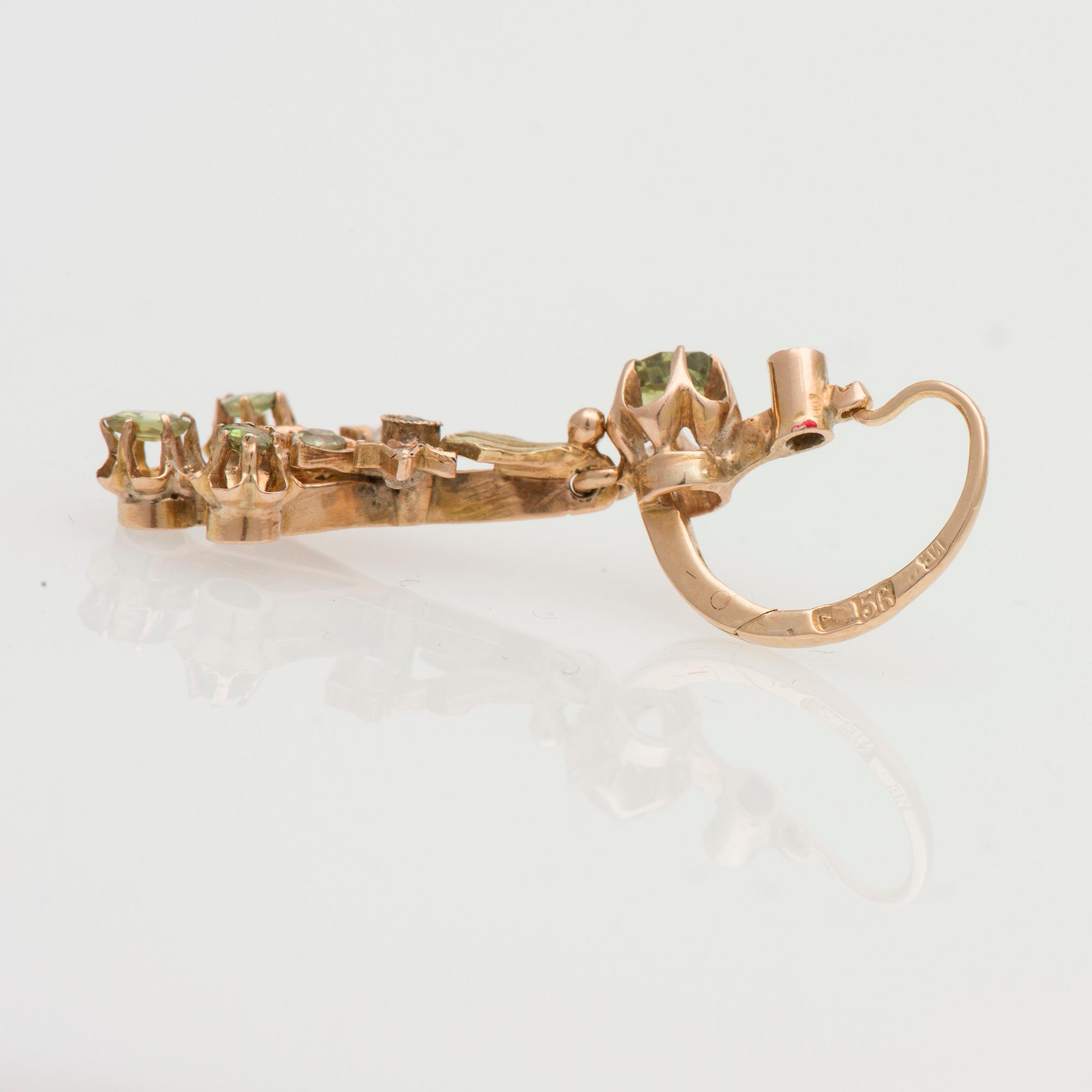 ÖRHÄNGEN, demantoid granater, rosenslipade diamanter, 14K (56) guld. Moskva.