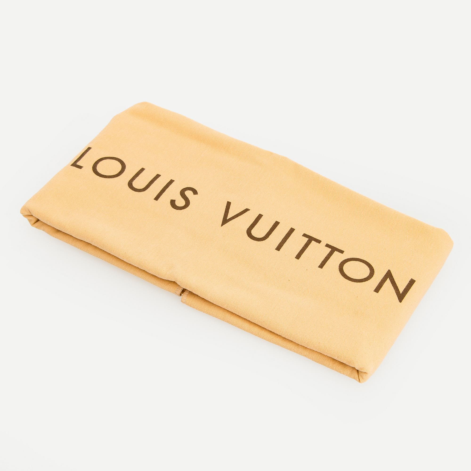 Louis Vuitton, a Monogram Canvas 'Artsy GM' bag.