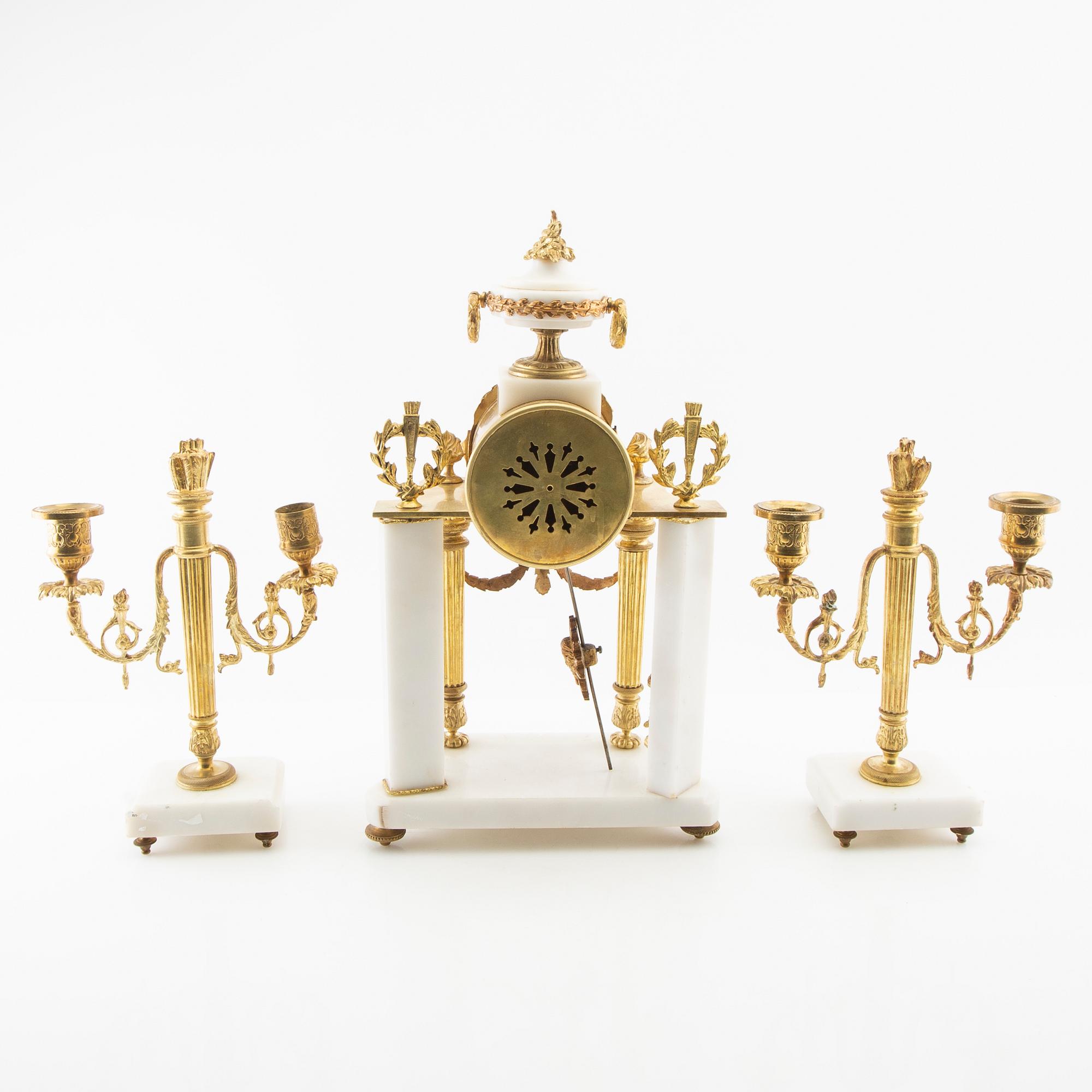 Table garniture 3 dlr Louis XVI style 20th century.