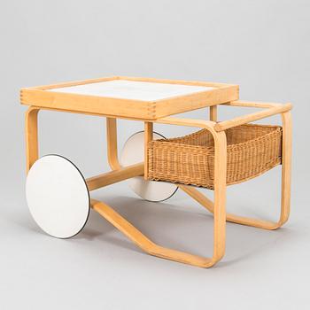 Alvar Aalto, a 1970s '900' tea-trolley for Artek.