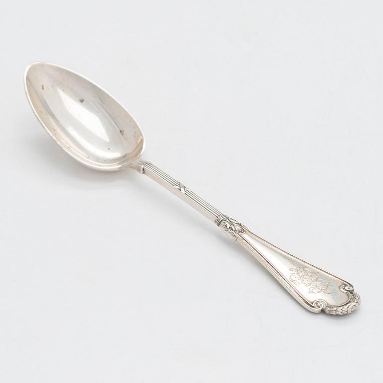 Fabergé, a silver dessert spoon,  Moscow 1908-17.