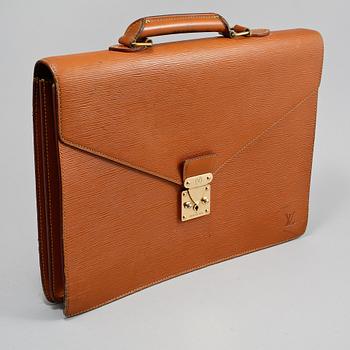 PORTFÖLJ, "Serviette conseiller ambassadeure Epi", Louis Vuitton, Paris, Frankrike.