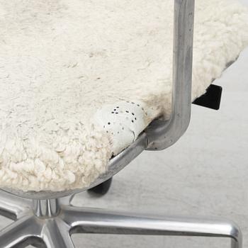 Frederick Scott, a 'Supporto' desk chair, Hille, England.