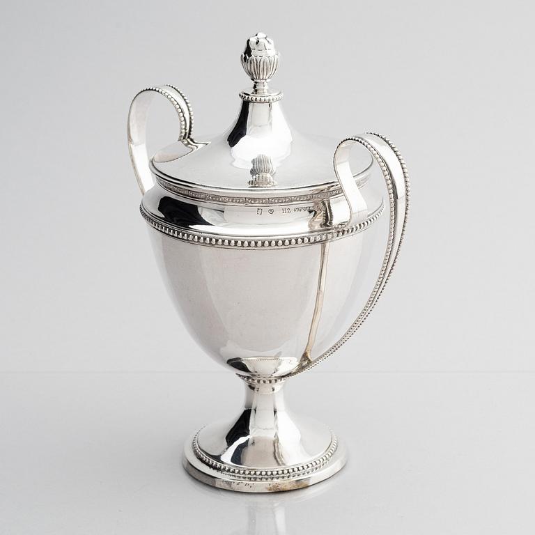 Olof Yttraeus, sockerskål med lock, silver, Uppsala 1790. Gustaviansk.