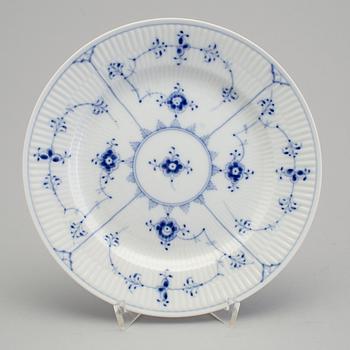 KAFFESERVIS, 18 delar, porslin, "Musselmalet", Kunglig Dansk, Danmark, 1900-tal.