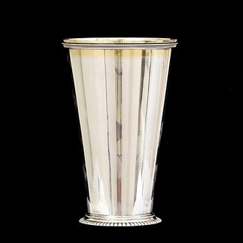 POKALVAS, silver, C G Hallberg, Stockholm 1956. C:a 580 g.