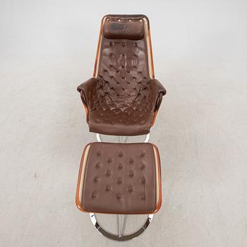 Bruno Mathsson fåtölj "Jetson" med fotpall 2012.