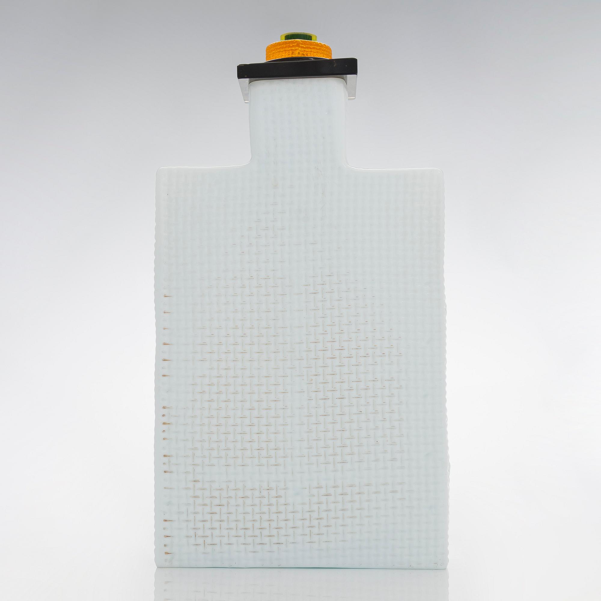 Markku Salo, veistos, "Kortteli", signeerattu Markku Salo Nuutajärvi 1995.