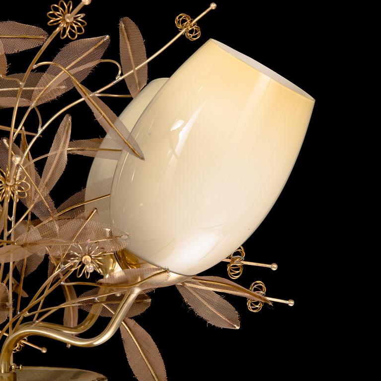 Paavo Tynell, A mid-20th century '9029/5' chandelier for Taito, Finland.