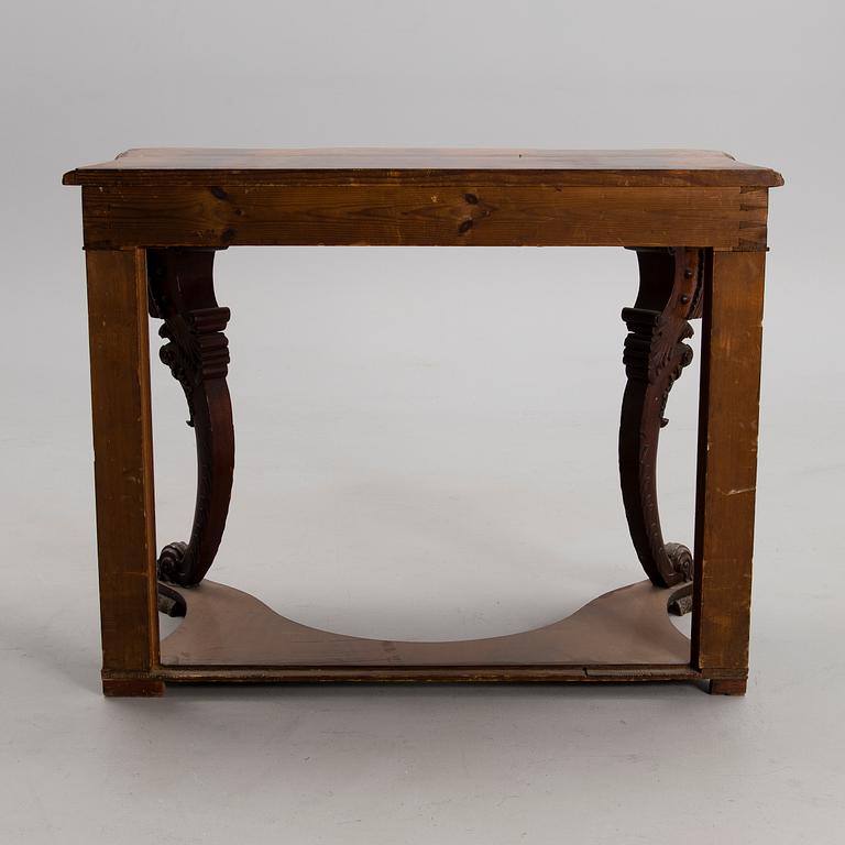 MIRROR AND CONSOLE TABLE, empire, mahogany, first half of the 19th century.
