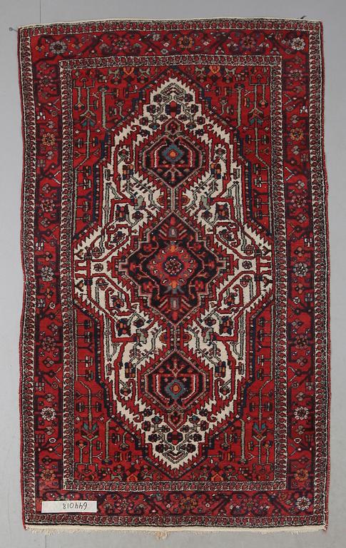MATTA, orient, ca 226 x 134 cm.