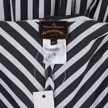 VIVIENNE WESTWOOD, a darkgrey stripe dress, size 42.