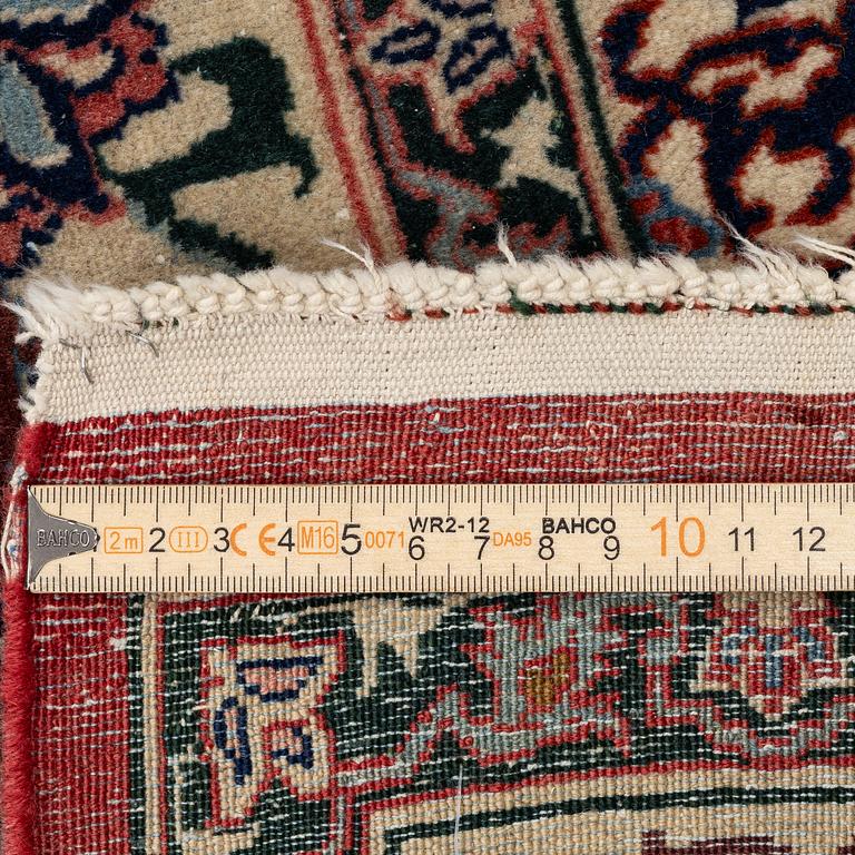 A semi-antique Isfahan carpet, central Iran, c. 325 x 210 cm.