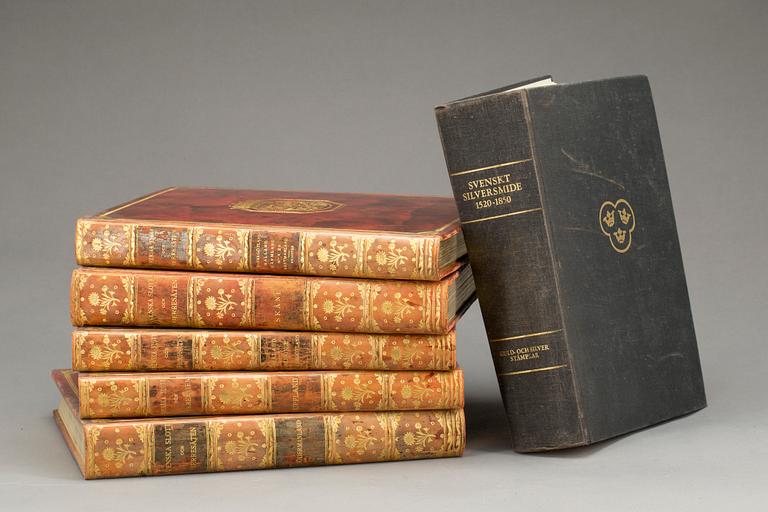 BÖCKER, 6 vol. "Svenska Slott och Herresäten", Stockholm 1908-09 samt "Svenskt Silversmide 1520-1850", Stockholm 1963.