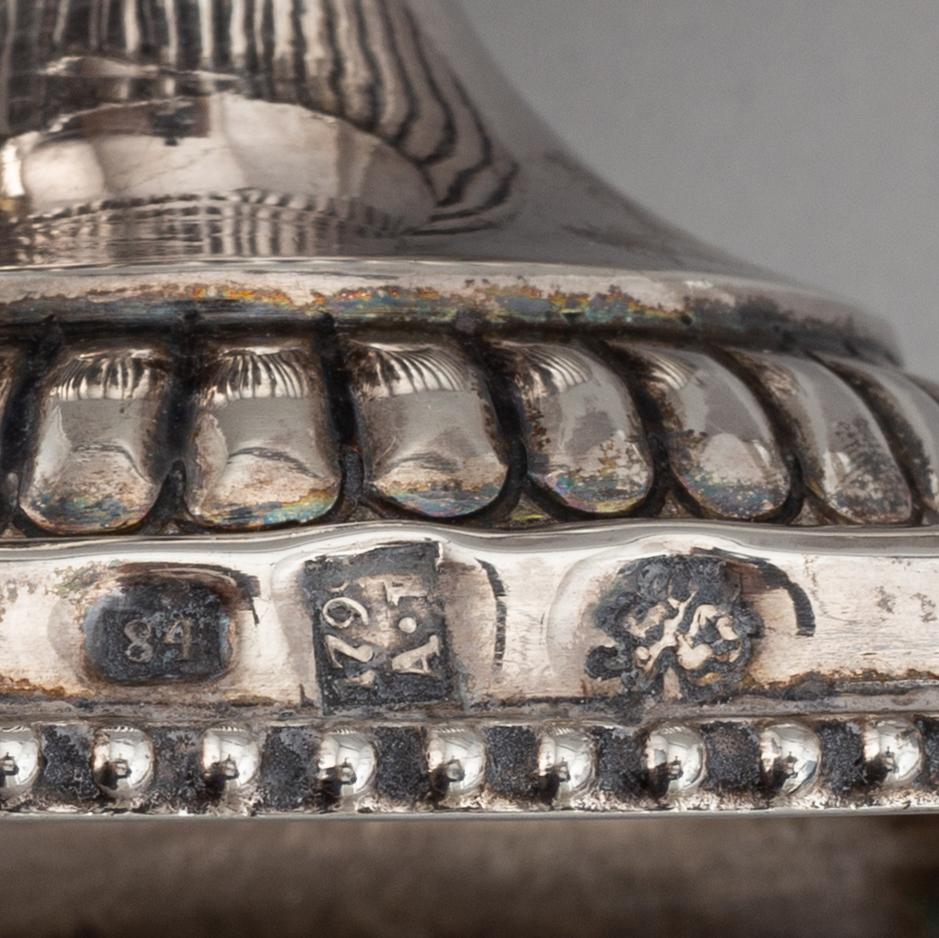 A Russian late 18th century parcel-gilt silver sugar-bowl, unidentified makers mark, Moscow 1799.