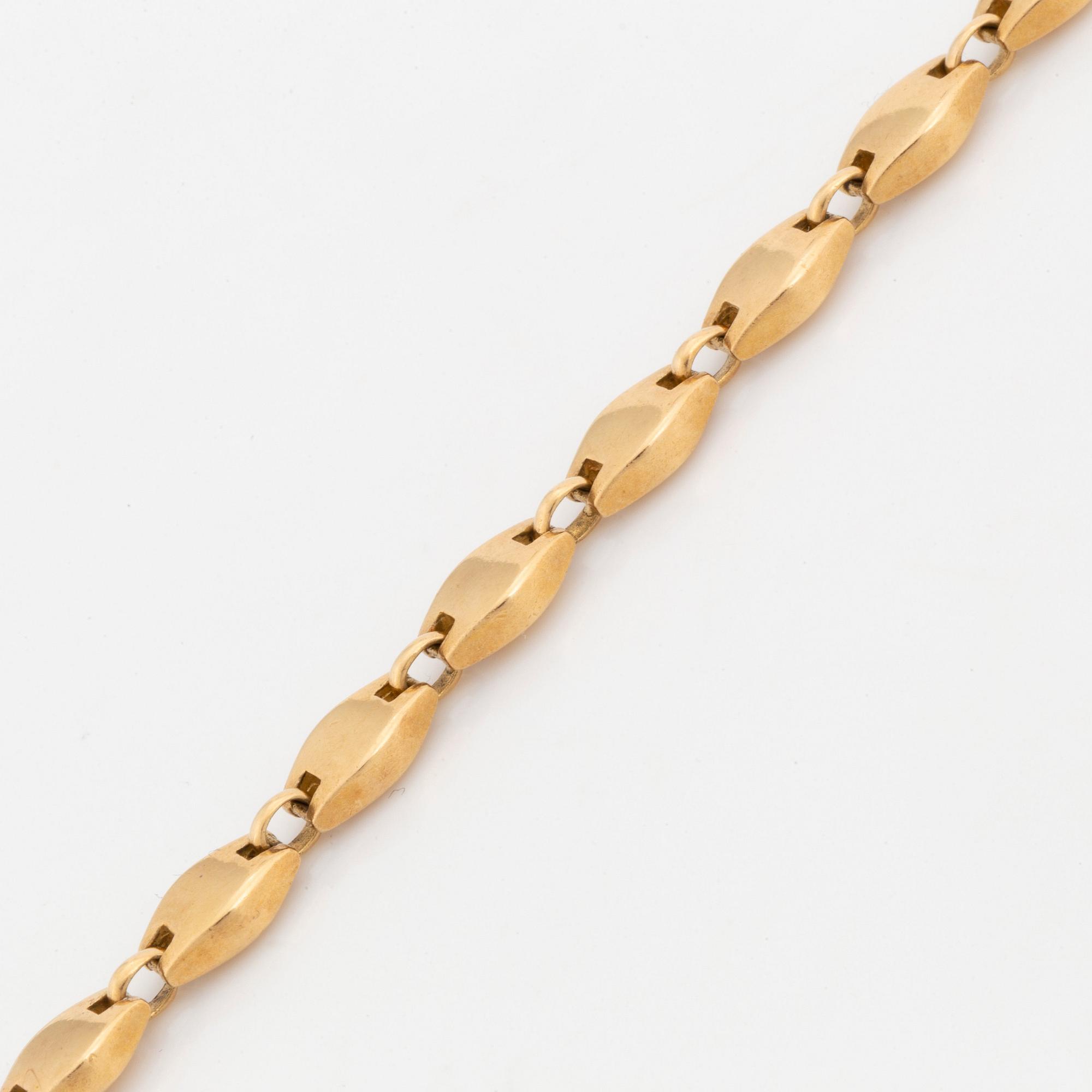 A Cartier 18K gold necklace.