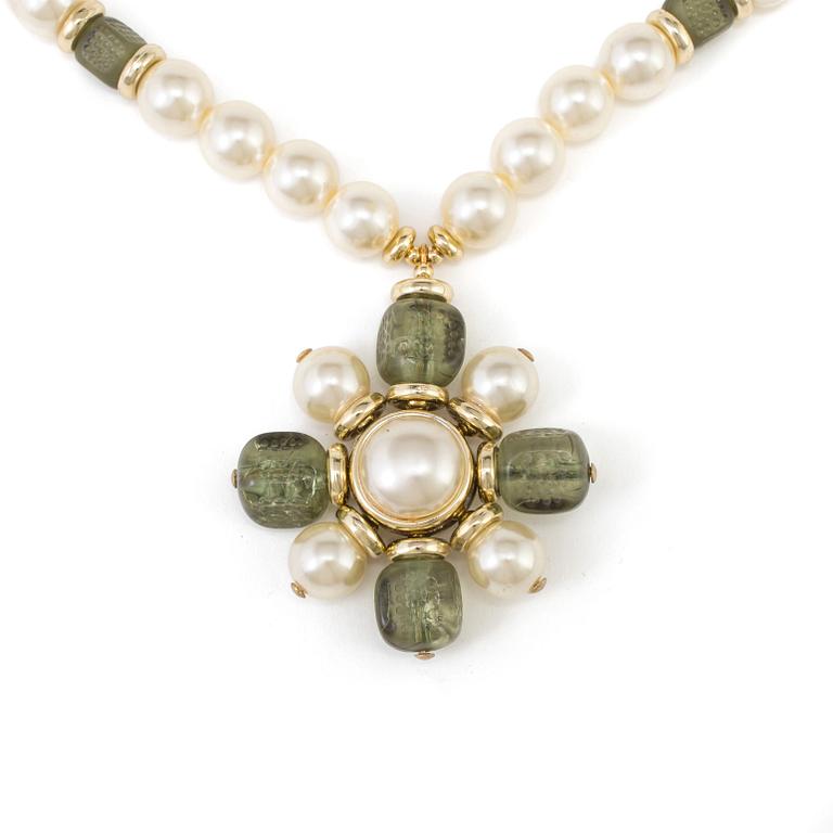 A necklace reportedly by CHANEL.