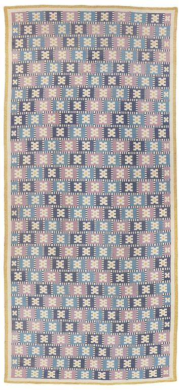 Sigvard Bernadotte, a carpet, "Vitsippa", flat weave, 846 x 395,5 cm, signed SB.