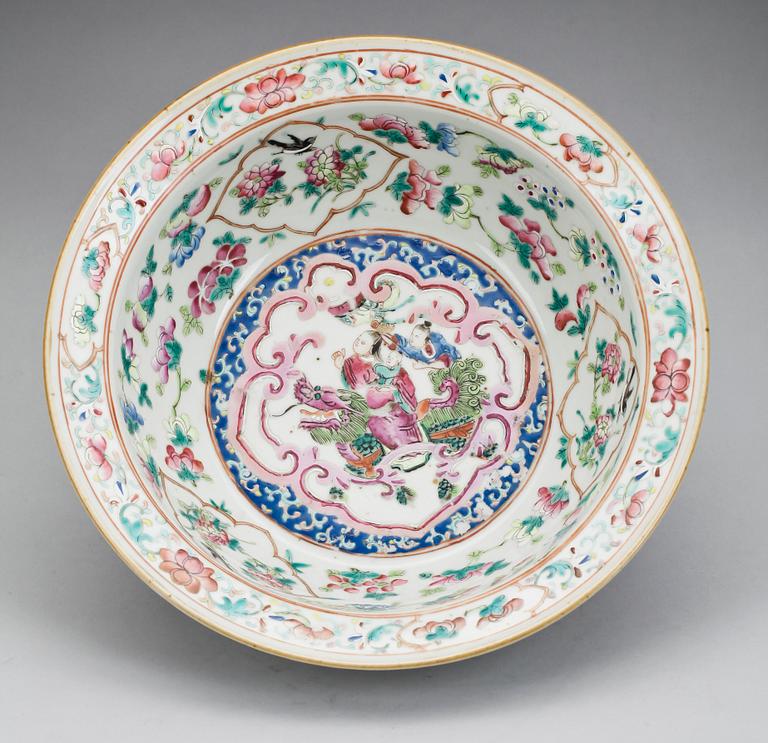 TVÄTTFAT, porslin, Kina, Qing dynastin, 1800-tal.