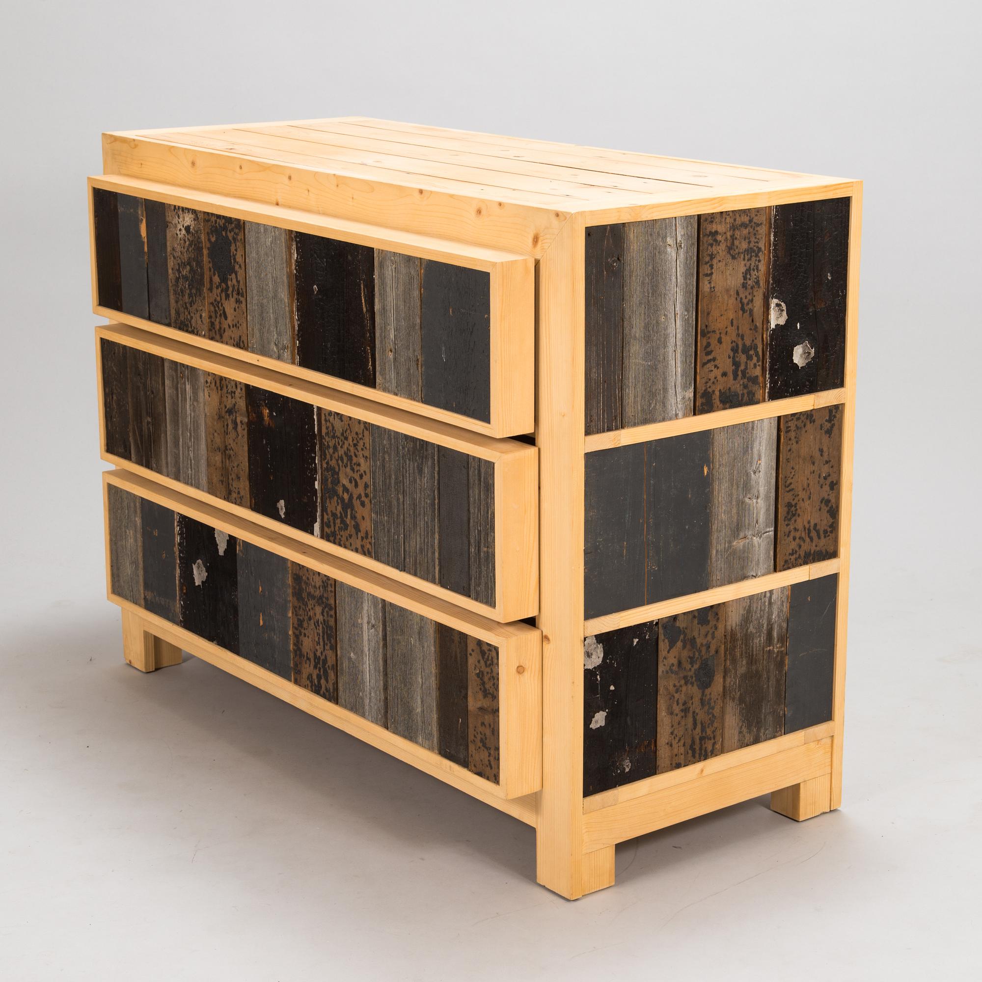 Piet Hein Eek, A 3-drawer dressoir in scrapwood.