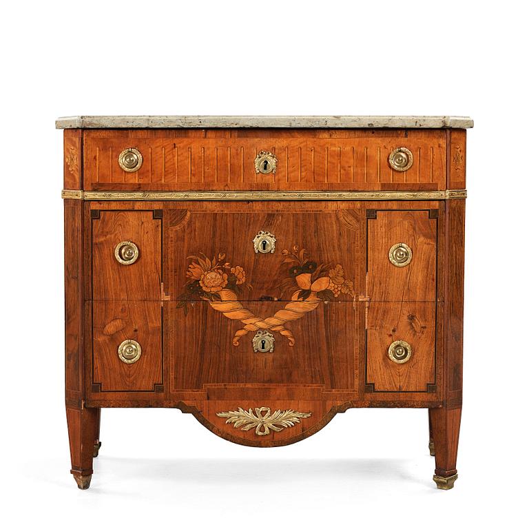 A Gustavian late 18th century commode by Gustaf Foltiern (master in Stockholm 1771-1804).