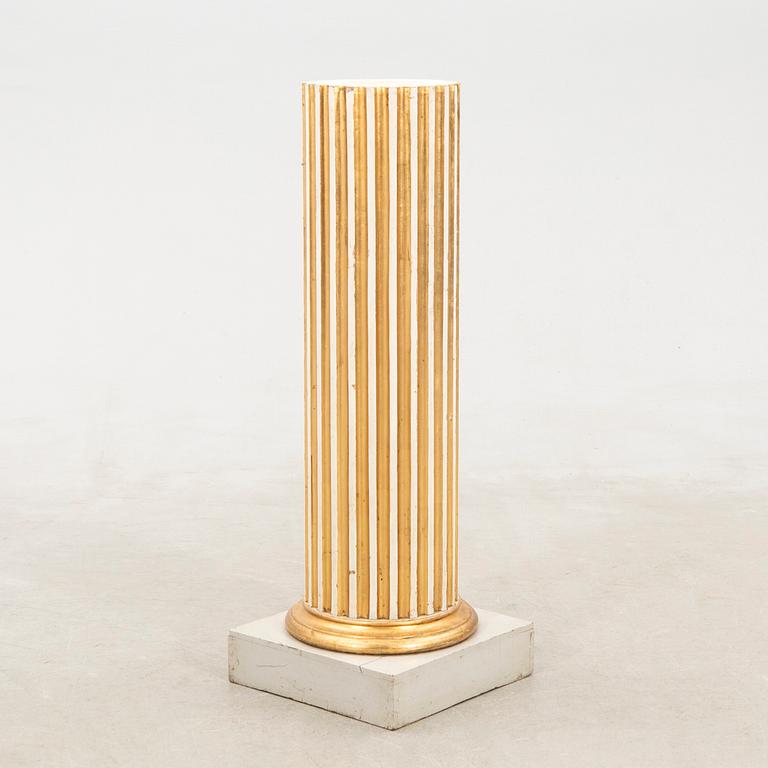 Pedestal, Gustavian style, first half of the 20th century.