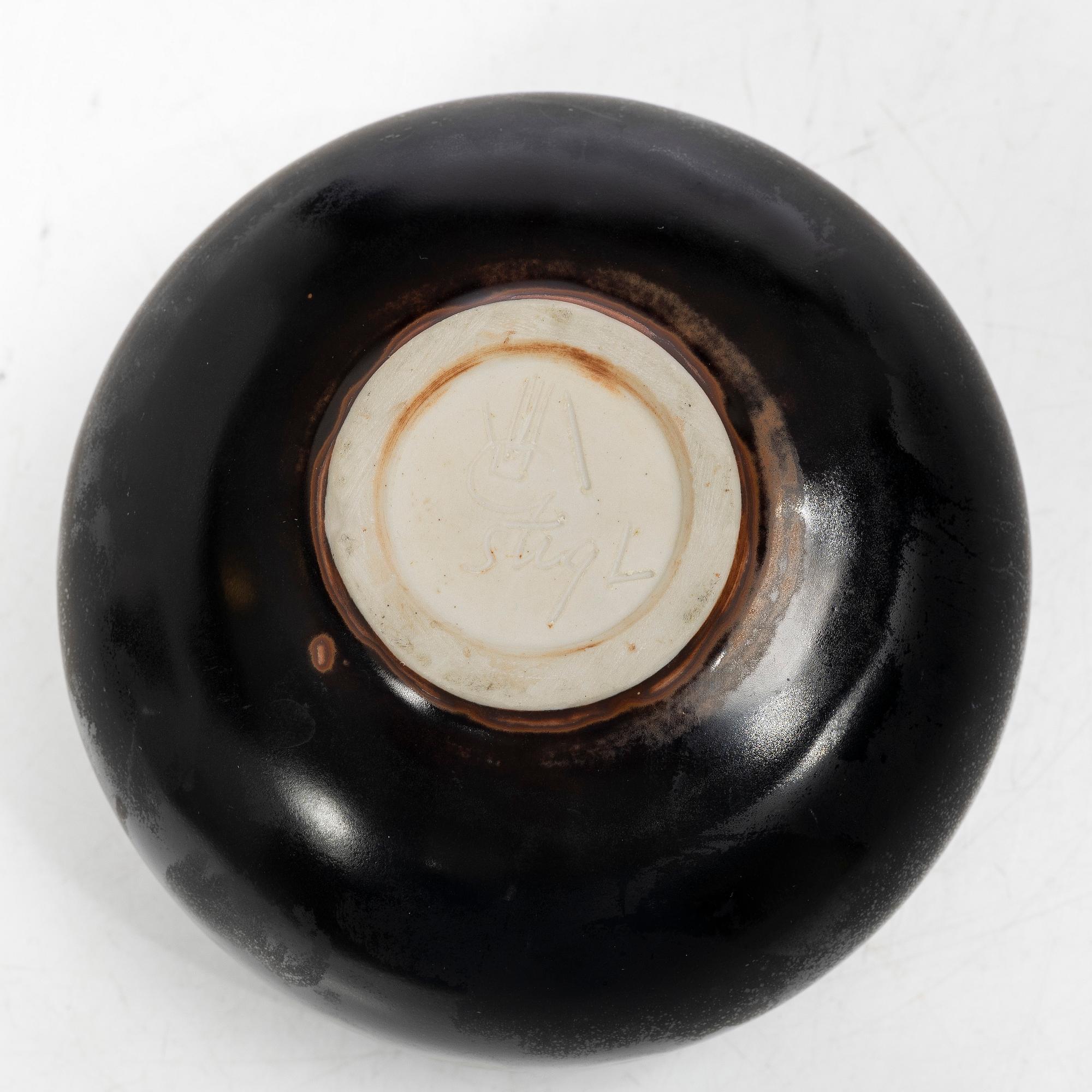 Stig Lindberg, a stoneware bowl and vase, Gustavsberg Studio, Sweden, 1974.