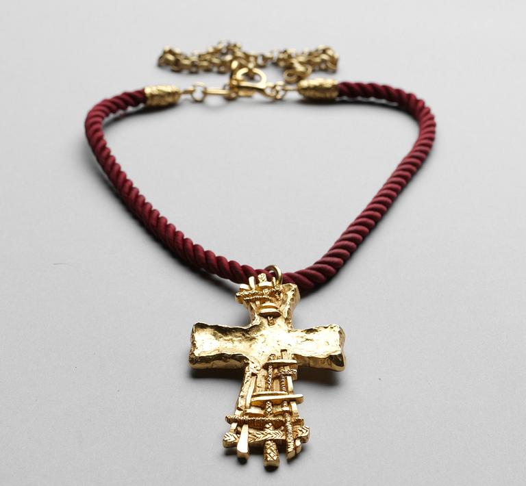 HÄNGKORS/BROSCH, Christian Lacroix.