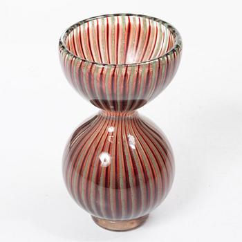 Vicke Lindstrand, a vase, Kosta.