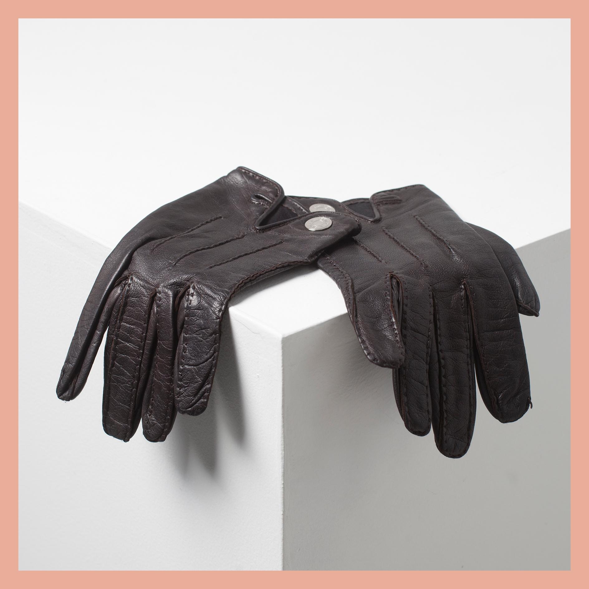 HANDSKAR, Hermès.