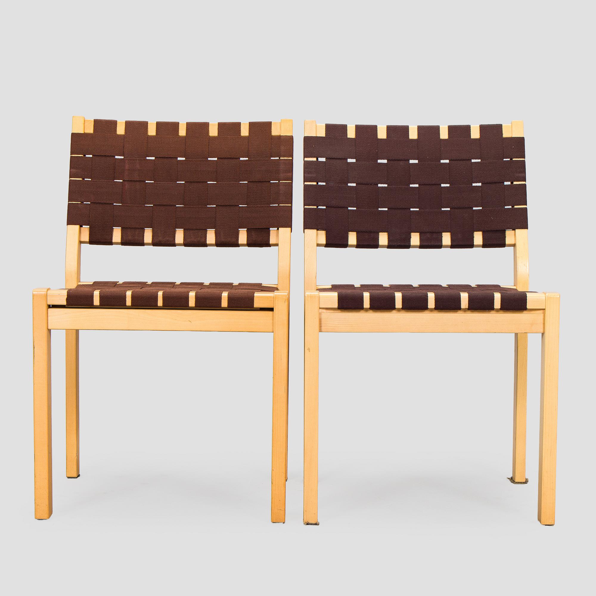 Alvar Aalto, Tuoleja, 8 kpl, malli 611, 1900-luvun loppu.